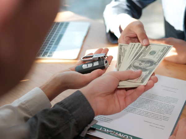 肇庆讨债公司分享债务纠纷解决途径对比：诉讼与委托催收的成本收益分析